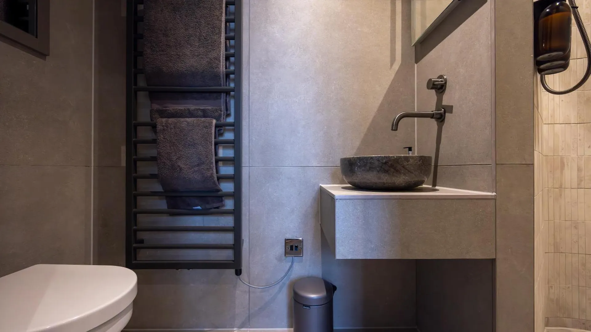 Headrow Lofts Apartment Leeds