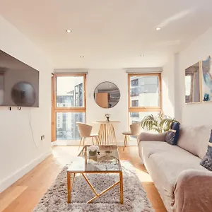 Leeds Dock Apt&free Secure Parking! Apartment