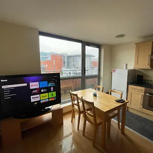 2 Bed Duplex In Leeds City Centre Apartment